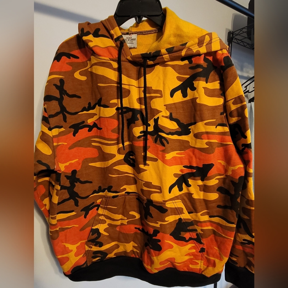 Camouflage Hoodie in Yellow and Orange